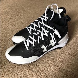 BRAND NEW Men’s Under Armor MLB Heater Mid Cleats